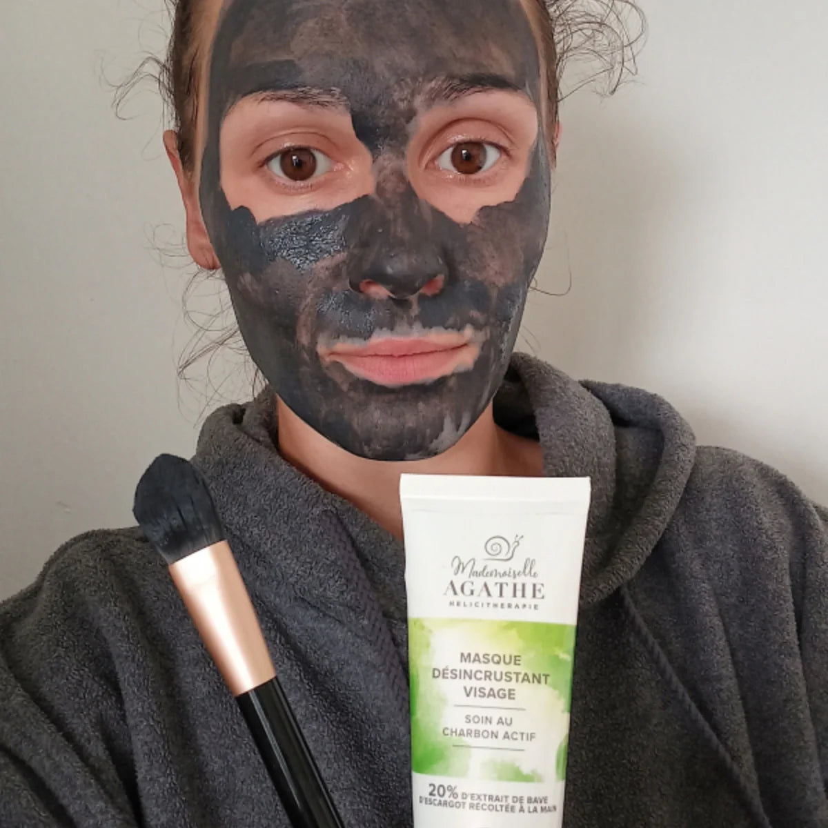 Masque au Charbon Actif Certifié Bio - Désincrustant & Purifiant | Mademoiselle Agathe
